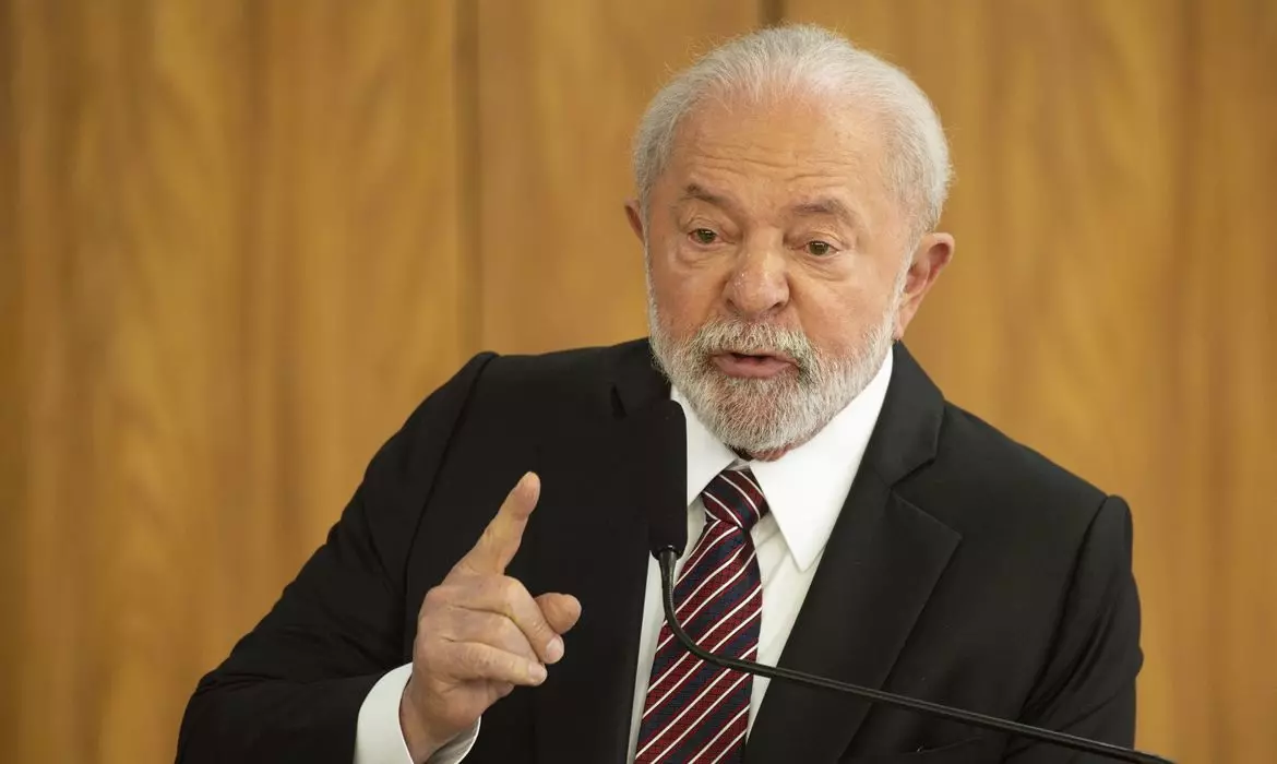 Lula se reúne com presidentes sul-americanos em Brasília